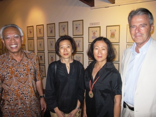 Former Domestic Trade and Consumer Affairs Minister Shahril Samad and wife Sharizan Abdullah with Michiyo and Leszek Sielecki.
